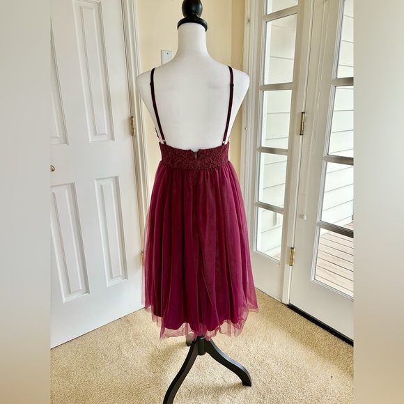 Deep Purple Tulle Special Occasion Dress - Size 4 - Picture 4 of 4